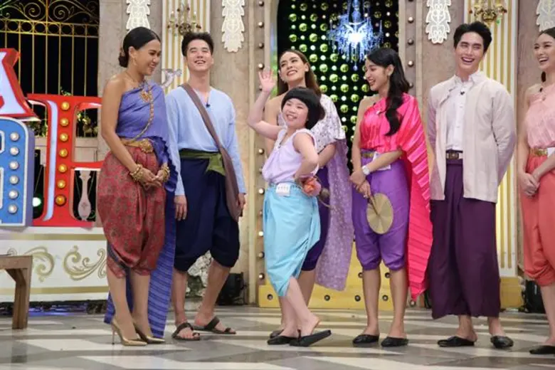 ทีวีไกด์: รายการ “3 แซบ” 'โอ้ - คิม’ ดึง 'ชาวท่าโฉลง’ เสริมทัพฮา 'อิน’ มาแรง ขวัญใจสาว!!!