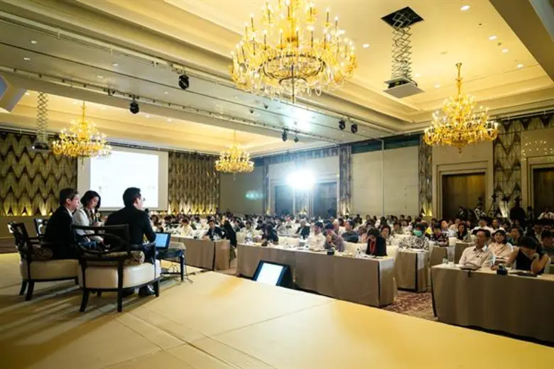 “กรุงศรี เอ็กซ์คลูซีฟ”เจาะลึก เศรษฐกิจไทย-โลก จับตาเทรดวอร์-การเลือกตั้ง เจพีฯ แนะลงทุนสินทรัพย์ปลอดภัย