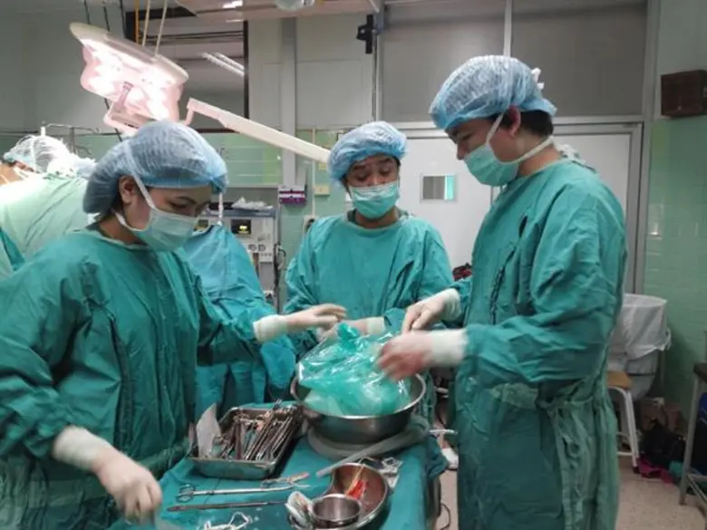 แพทย์ ชี้ “โรคหัวใจและหลอดเลือดฯ” สถิติตายอันดับ 1 ของโลก และเพิ่มขึ้นต่อเนื่อง พบอาการขั้นรุนแรง ต้องผ่าตัดเปลี่ยนหัวใจ เพื่อคุณภาพชีวิตที่ดี – ชีวิตใหม่