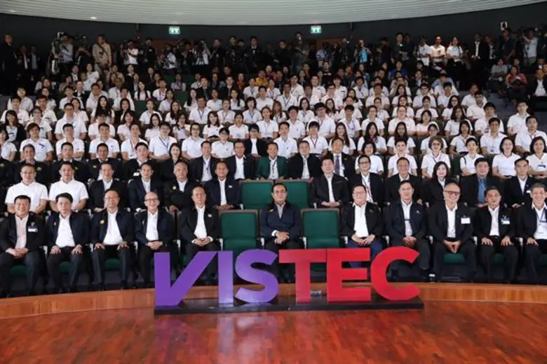 นายกฯติดตามความก้าวหน้าการดำเนินงานศูนย์การเรียนรู้ป่าวังจันทร์ ปตท.และร่วมพิธีเปิดหน้าดินก่อสร้าง “EECi เมืองนวัตกรรมใหม่”