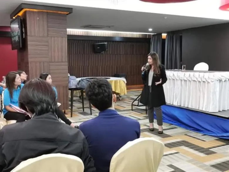 คณะบริหารธุรกิจ ม.ศรีปทุม ชลบุรี บริการวิชาการสู่สังคมร่วมเป็นวิทยากรบรรยาย