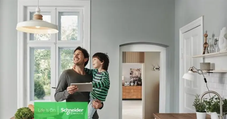 นายโรมาริก เอินส์ท รองประธานธุรกิจไอทีสำห...