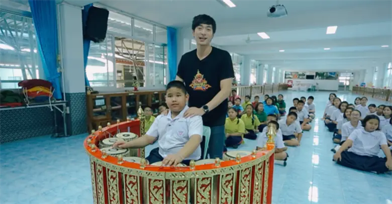 ทีวีไกด์: รายการ "ไทยทึ่ง" “นะ” พาทึ่ง “ขุนอ้วน ปิดตาตีฆ้อง” เทพดนตรีไทยอายุน้อยที่สุด!!!