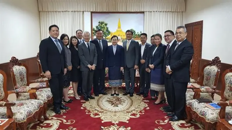 ภากร ปีตธวัชชัย กรรมการและผู้จัดการ ตลาดห...