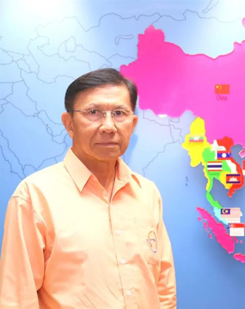 นายฉันทานนท์ วรรณเขจร รองเลขาธิการสำนักงา...