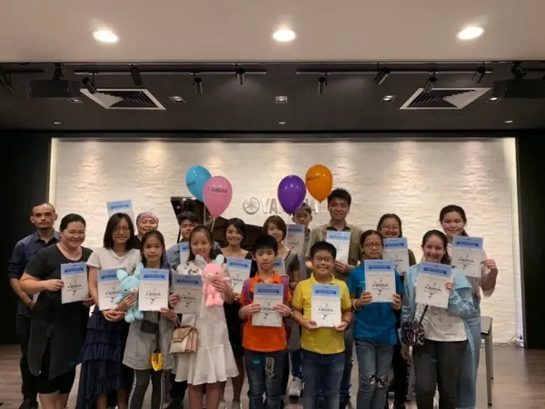 สถาบันดนตรียามาฮ่า....... นำยุวฑูตดนตรีเก่งนักเรียนยามาฮ่าสระบุรี โชว์ศักยภาพการประพันธ์เพลงเวที Junior Original Concert ที่สิงคโปร์