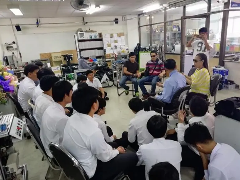 "ไม้เท้านำทาง" (PMK: Disable Staff Naviga...