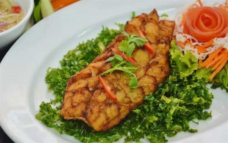 ห้องอาหารเรือนต้น ค๊อฟฟี่ช๊อป คัดสรรจานเด...