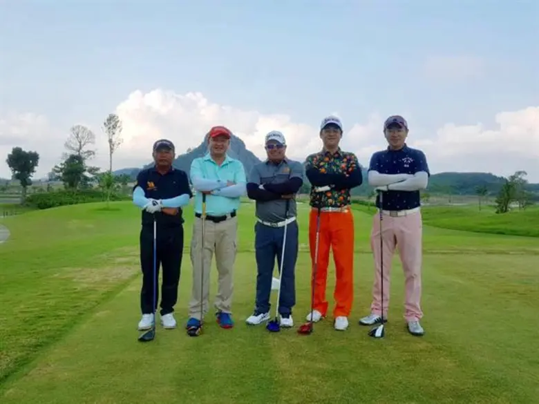 สนามชีจรรย์ กอล์ฟ รีสอร์ท จังหวัดชลบุรี ต...