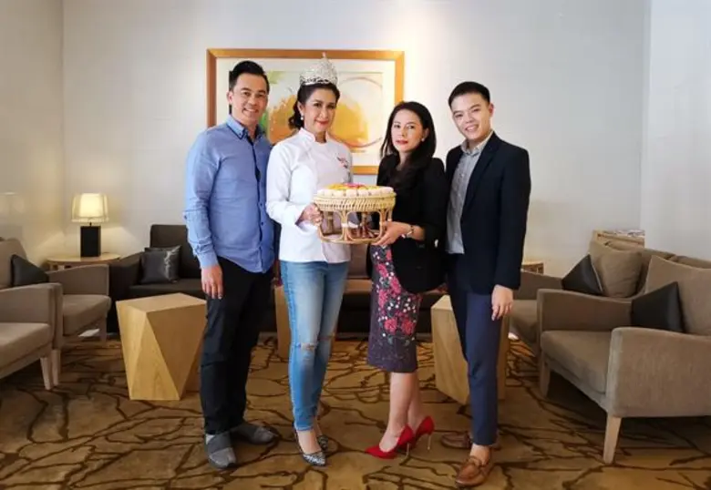 คุณอังศุมาลิน คริสตี้ ผู้จัดการโรงแรม (ท่...