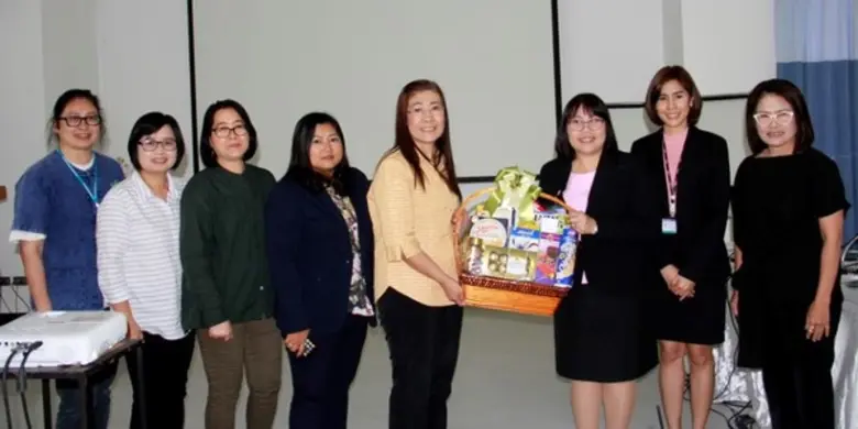 ผู้อำนวยการสำนักบริหาร องค์การสวนพฤกษศาสตร์ ให้การต้อนรับ เจ้าหน้าที่จากศูนย์ศรีพัฒน์ คณะแพทยศาสตร์ มหาวิทยาลัยเชียงใหม่