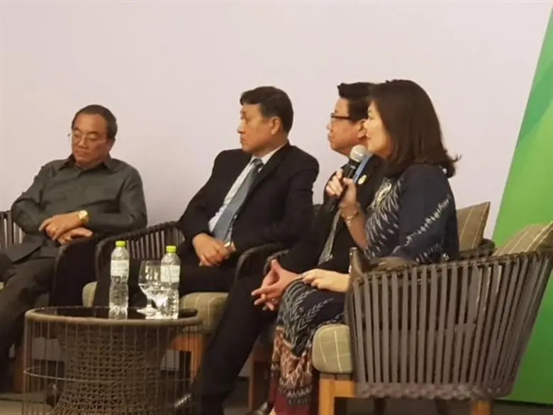 SPUC: ม.ศรีปทุม ชลบุรี ได้รับเชิญจากสปป.ลาว ให้เป็นวิทยากร เสวนา และเป็นที่ปรึกษาด้านการขยายช่องทางการตลาดผลิตภัณฑ์สมุนไพรลาว-ไทย ในโรงพยาบาล