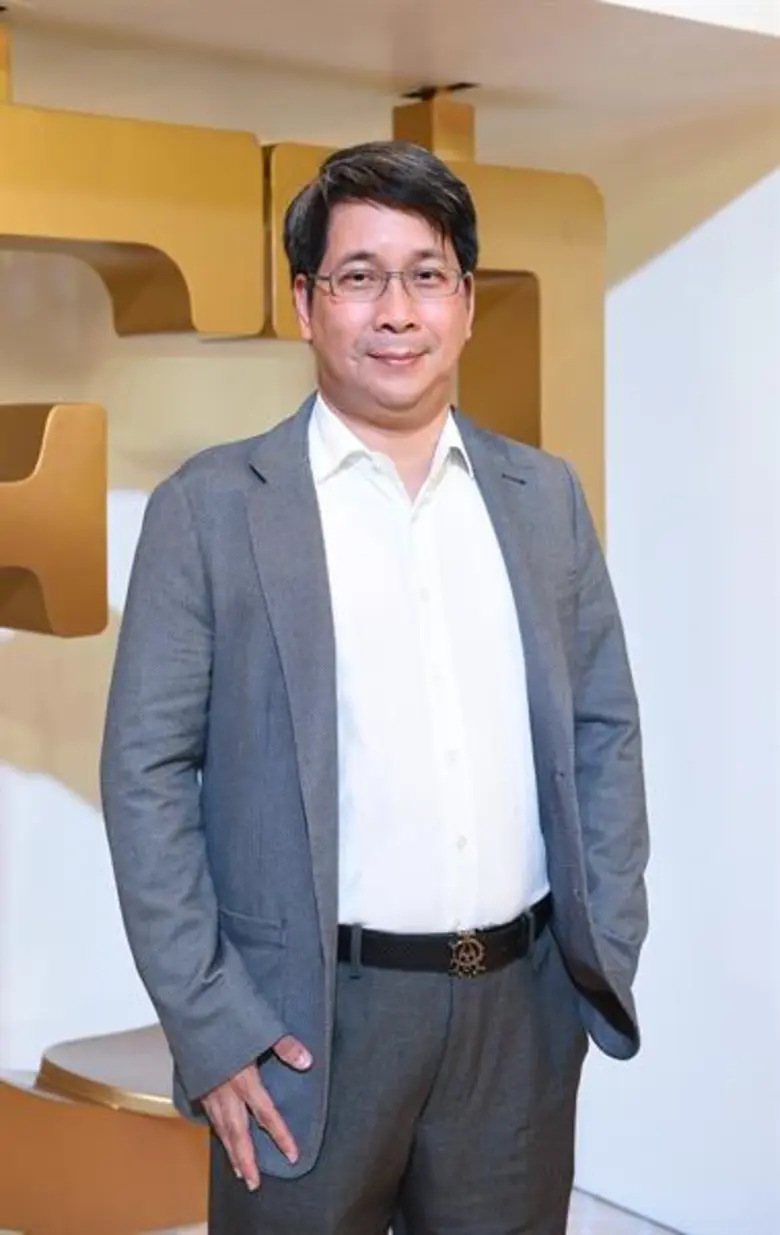 เป็นแฟน "แคมเปอร์" แบรนด์รองเท้าดีไซน์เก๋...