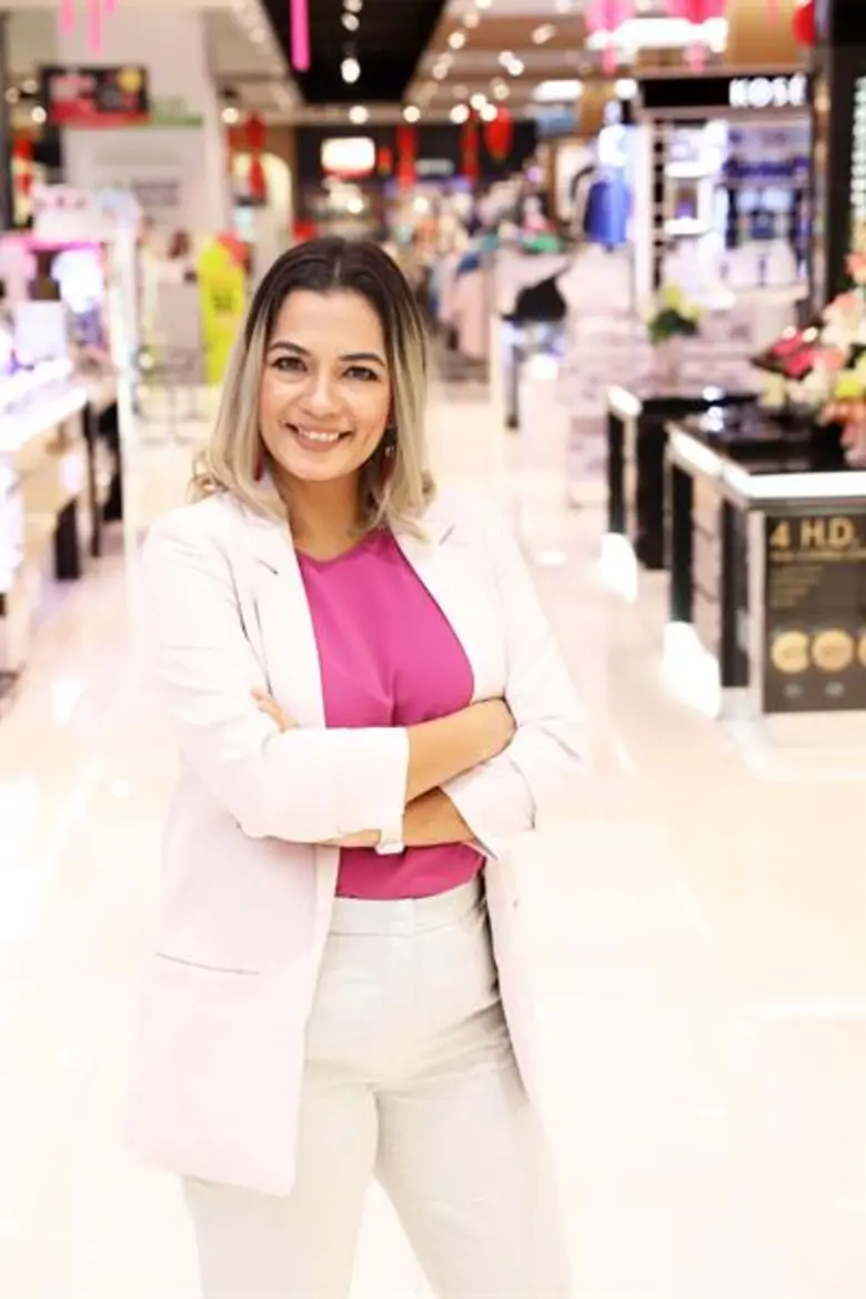 ของมันต้องมีรับซัมเมอร์! สไตล์ 3 เซเลบคนดังในแคมเปญ 'ROBINSON SUMMER FREE.VER’