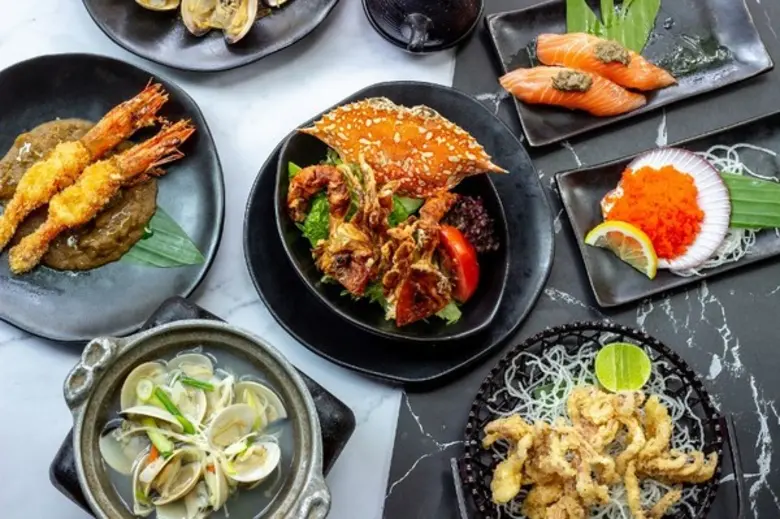 เมนูใหม่ประจำเดือนมีนาคม ที่ห้องอาหารทาคูมิโรงแรมสวิสโฮเต็ล กรุงเทพฯ รัชดา