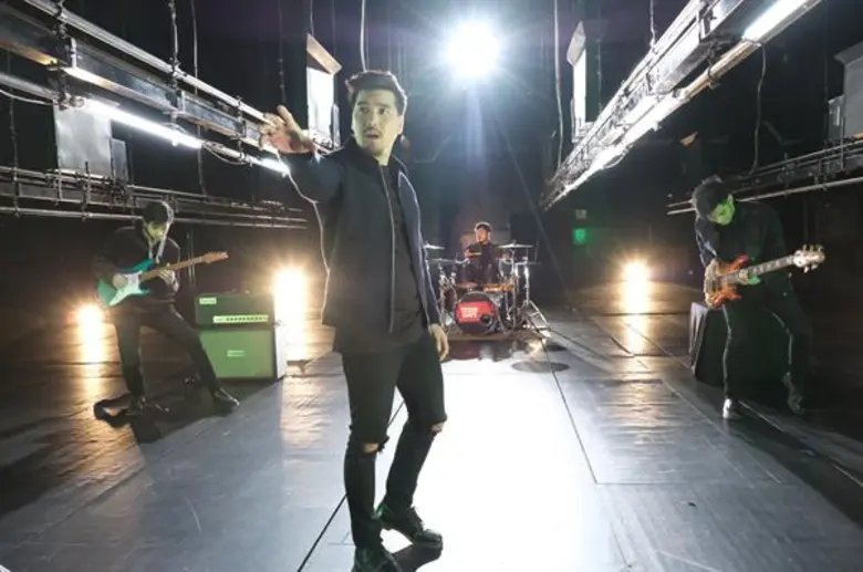 Yes’sir Days กลั่นอารมณ์!! ลงเพลง “เพราะหัวใจเป็นของเธอ”