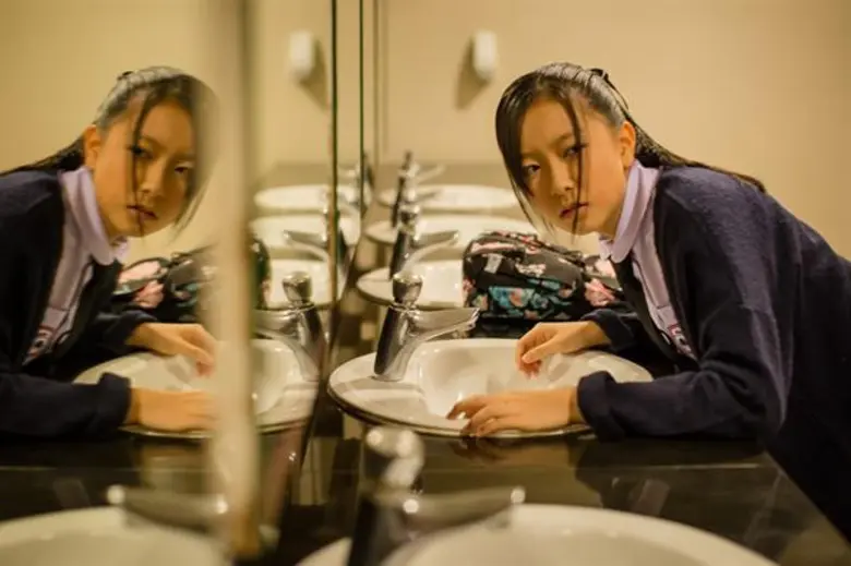 Movie Guide: “ปรัชญา ปิ่นแก้ว” ตีความกระสือใหม่ใน “SisterS กระสือสยาม” เตรียมกลายร่าง แหวกทุกความระทึก 4 เมษายนนี้