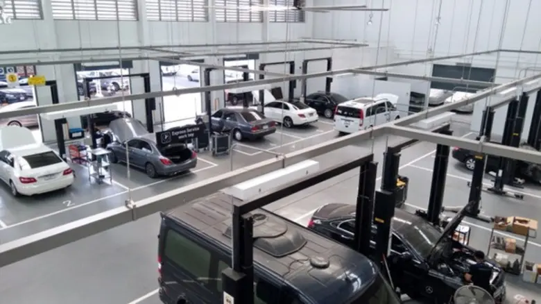 เบนซ์ ทีทีซี อุบลฯ คว้ารางวัลชนะเลิศ Mercedes-Benz Service Excellence Award South East Asia 2018