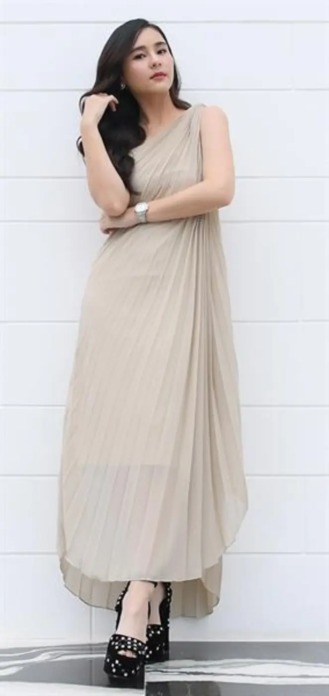 สุดคึกคัก!! กองทัพดาราตบเท้า ร่วมยินดี Vickteerut ฉลองครบรอบ 12 ปี