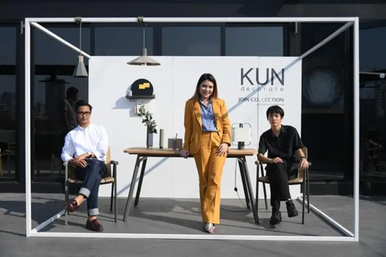 (กลาง)คุณจุไรรัตน์ คุณาวิชยานนท์ รองกรรมก...