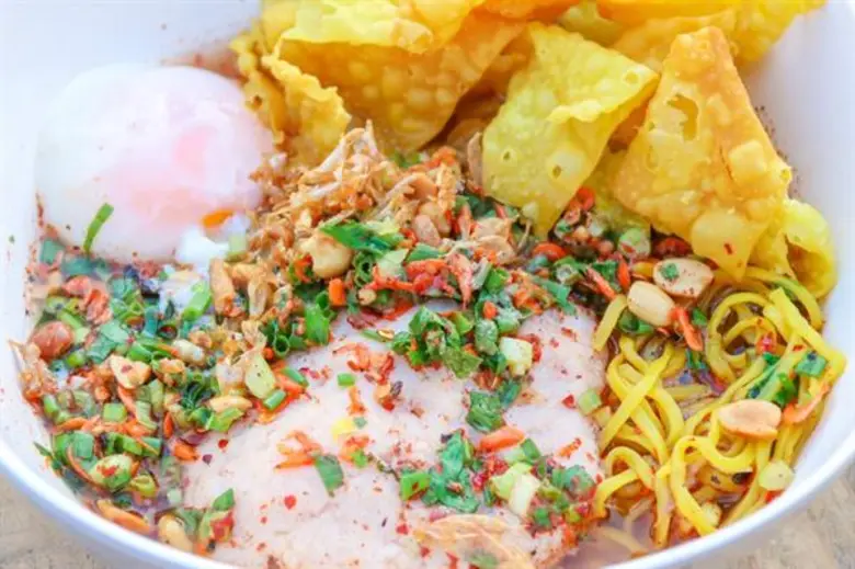 ศูนย์การค้าเซ็นทรัลมารีนา ร่วมกับ การท่อง...