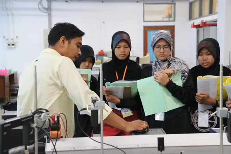 มรภ.สงขลา สานสัมพันธ์ชายแดนใต้ผ่านค่ายวิทย์-คณิตฯ