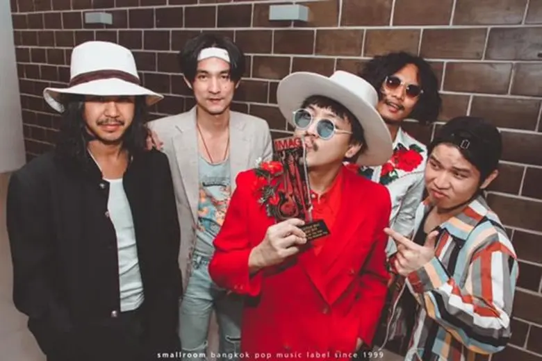 ค่ายเพลง “สมอลล์รูม” ปลื้ม Polycat, The Richman Toy, Penguin villa, เปอติ๊ด เดินสายกวาดรางวัลหลากเวที