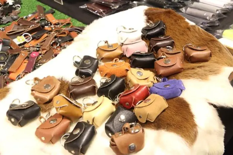 กสอ. เดินหน้าจัดงาน “แฟนพันธุ์แท้เครื่องหนังไทย ครั้งที่ 14” ชูคลัสเตอร์เครื่องหนังไทย เน้นนวัตกรรมสร้างแบรนด์ หวังสู่การยอมรับระดับสากล