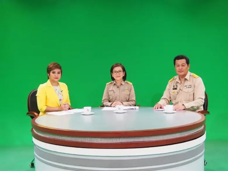 นายยุทธนา หยิมการุณ รองปลัดกระทรวงการคลัง...