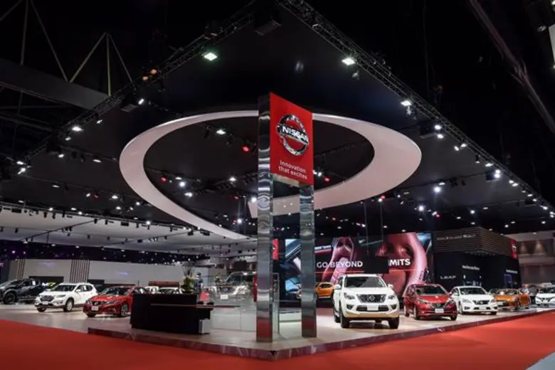 นิสสัน นำเสนอรถยนต์ที่เป็นมิตรกับสิ่งแวดล้อม พร้อมสนับสนุนกรุงเทพฯ เดินหน้าสู่เมืองอัจฉริยะ รถยนต์ไฟฟ้า นิสสัน ลีฟ จะเป็นแนวทางนำไปสู่การขับเคลื่อนแบบใหม่ และยั่งยืน