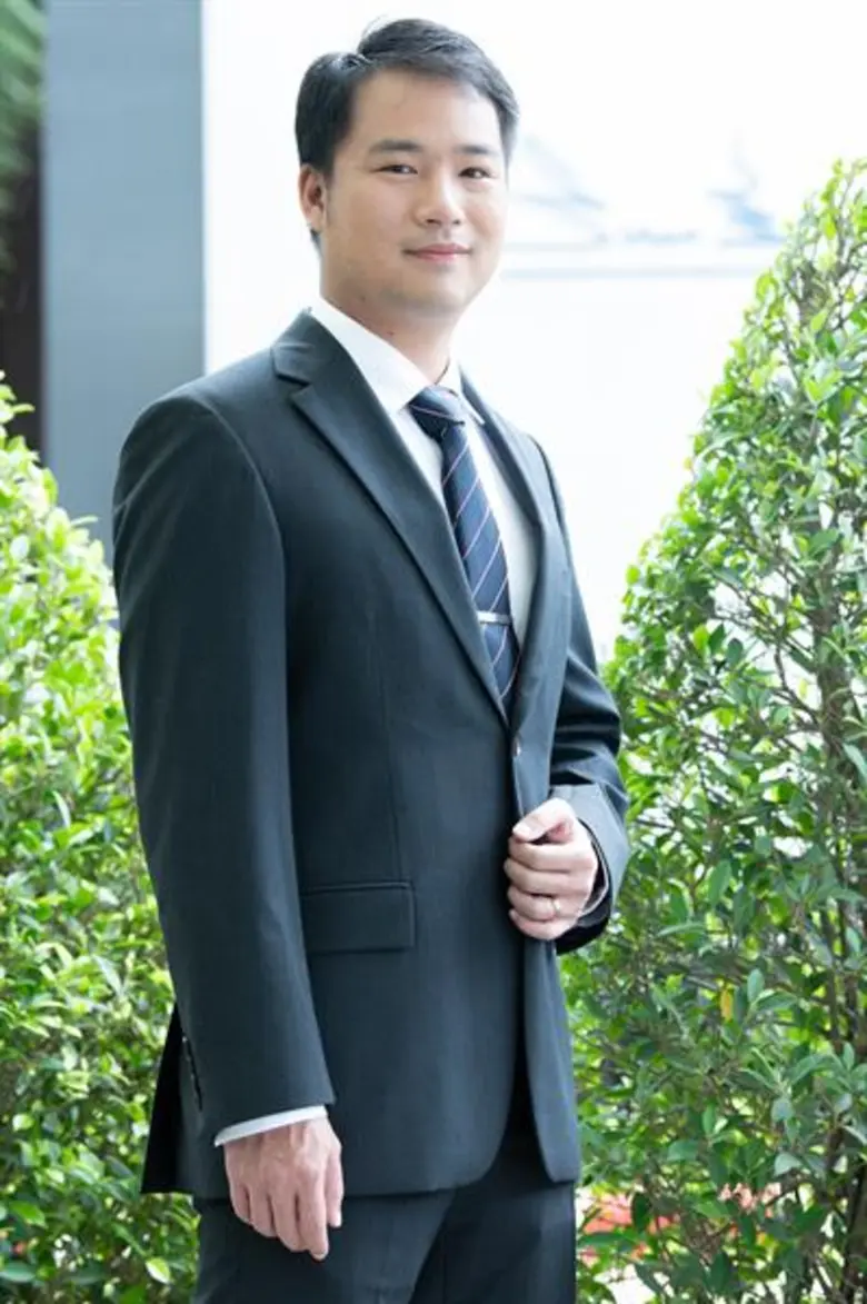 ปุกาด.. ผู้บริหารสุดหล่อ อย่างบอส "เชน เห...