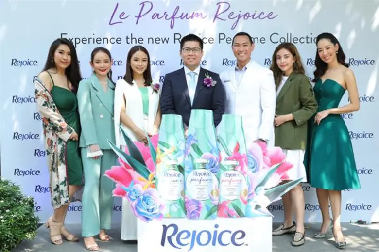 มร.เฮา ทราน ผู้จัดการฝ่ายผลิตภัณฑ์ดูแลเส้...