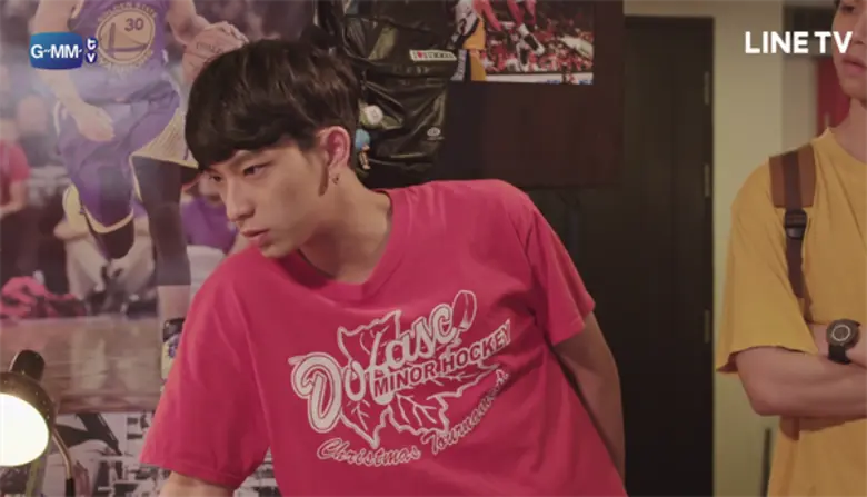 “ซิง-ชิม่อน” ผิดสังเกต “โอม” พฤติกรรมเปลี่ยน!!! เร่งสืบหาประวัติ “สิงโต”