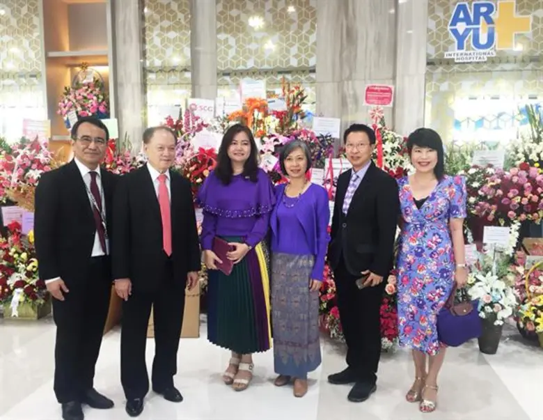 นางสุพัตรา ศรีไมตรีพิทักษ์ (ที่ 3 จากขวา)...