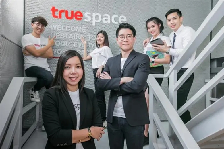 ทรู จัดพื้นที่เอาใจวัยทีน เปิด TrueSpace พื้นที่ทำงานสำหรับคนยุคใหม่ สาขามหาวิทยาลัยหอการค้าไทยเปิดให้บริการแล้ววันนี้...รองรับทุกการใช้ชีวิตยุคดิจิทัลอย่างครบครัน