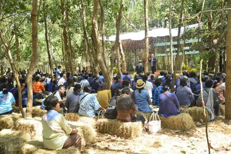 นายวิวัฒน์ ศัลยกำธร รัฐมนตรีช่วยว่าการกระ...