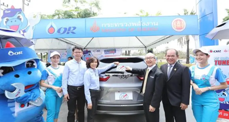 พีทีที โออาร์ สนองนโยบายรัฐประหยัดพลังงาน เพิ่มความปลอดภัยในช่วงสงกรานต์ ให้บริการตรวจสภาพรถยนต์ฟรี 140 แห่ง ทั่วประเทศ