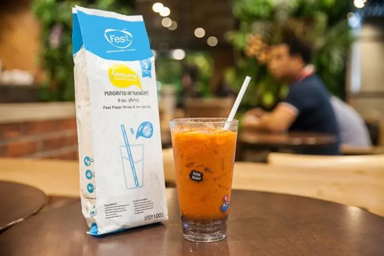 เอสซีจี ผนึกกำลังร้านเครื่องดื่มชั้นนำ ร่วมเป็นต้นแบบใช้หลอดกระดาษเพื่อสิ่งแวดล้อม