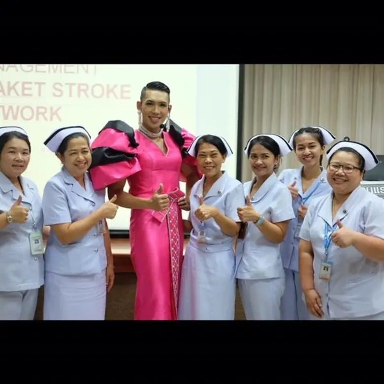 โรคพาร์กินสัน (Parkinson's Disease) ถือเป...