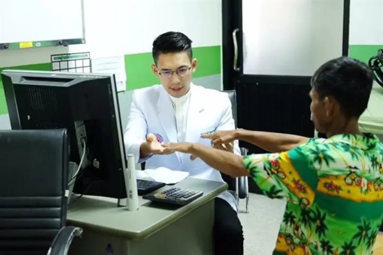 แพทย์ศรีสะเกษลุยแผนเชิงรุกสร้างเครือข่ายคัดกรองผู้ป่วยโรคพาร์กินสันทั่วภาคอีสาน