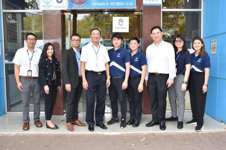 นายวิทวัส สวัสดิ์-ชูโต (ที่ 4 จากซ้าย) ปร...