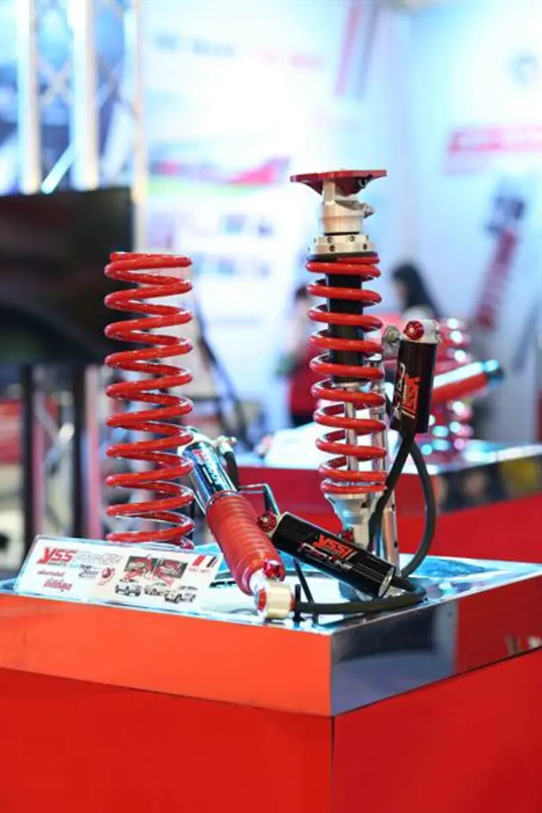 โช้คอัพวาย.เอส.เอส เปิดตัวสินค้ากลุ่มแบล็...