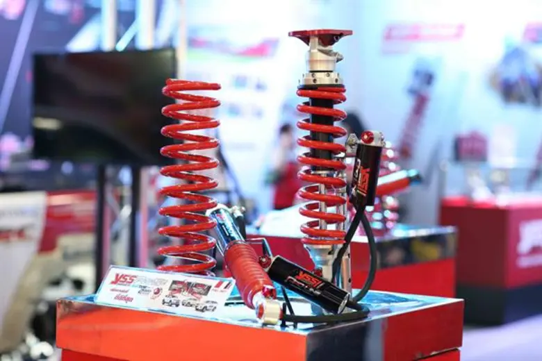 โช้คอัพ วาย.เอส.เอส. เปิดตัว BLACK SERIES ชูการออกแบบ-ออฟชั่นปรับเซต ตอกย้ำพัฒนาต่อเนื่องกลุ่มตลาดรถยนต์-สินค้ากลุ่มใหม่ PRO LINE