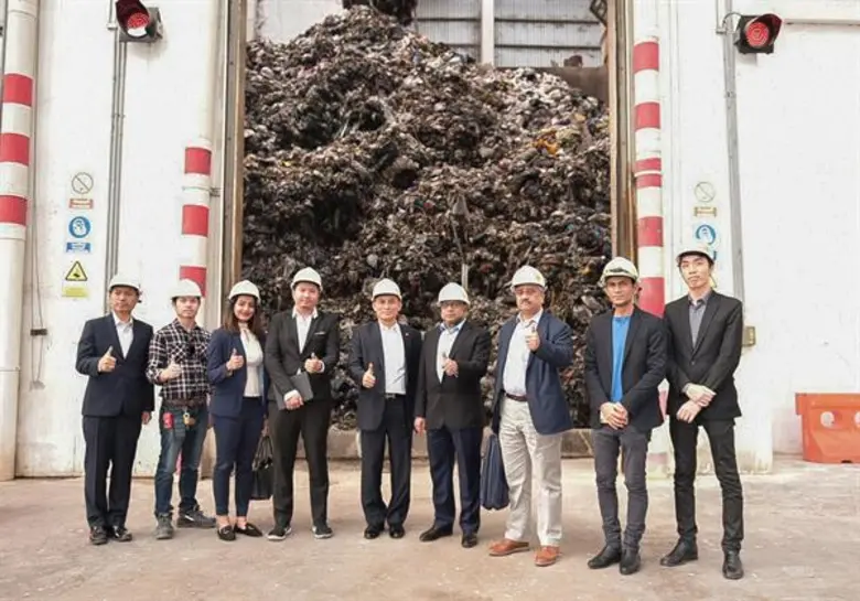 ไม่เพียงแต่เป็นต้นแบบโรงงานแปรรูปขยะเป็นพ...