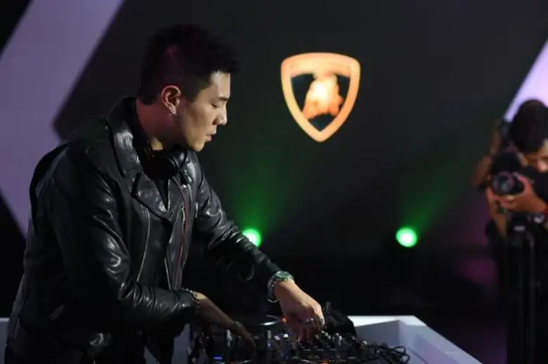 โดม - พีเค แฟนพันธุ์แท้กระทิงดุ ร่วมปาร์ตี้เปิดตัวลัมโบร์กินี ฮูราแคน อีโว ซูเปอร์สปอร์ตคาร์รุ่นใหม่