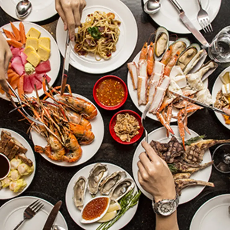 ต้อนรับเทศกาลสงกรานต์...ให้มีความสุขพร้อม...