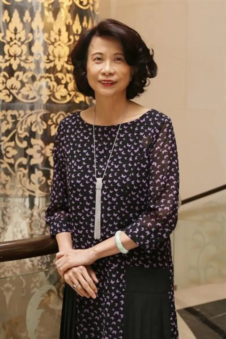 เป็นหญิงเก่งแห่งโรงภาพยนตร์ เอส เอฟ ซีเนม...