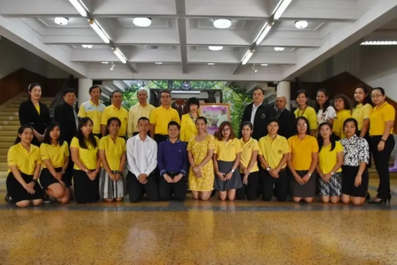 นางพรเพ็ญ วรวิลาวัณย์ ผู้อำนวยการ องค์การ...