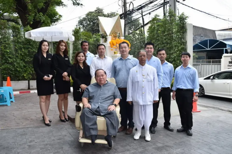 คุณภูมินทร์ ปิยะวานิชย์ ประธานกรรมการบริห...