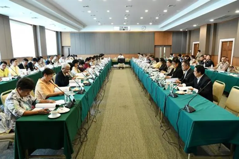 อนุกก.ฝ่ายจัดทำหนังสือที่ระลึกและจดหมายเห...